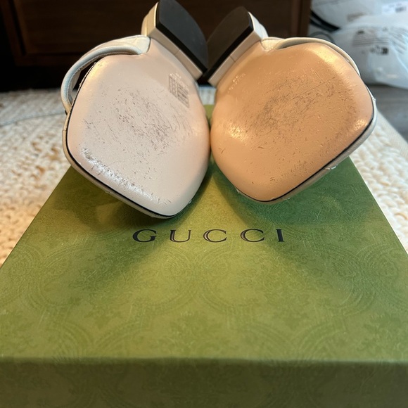 Gucci Double G Quilted Thong Flats in cream white - Picture 5 of 10